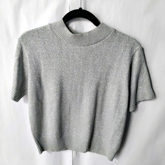 Willow Ridge Sweater and Shirt. - Picture 6 of 10